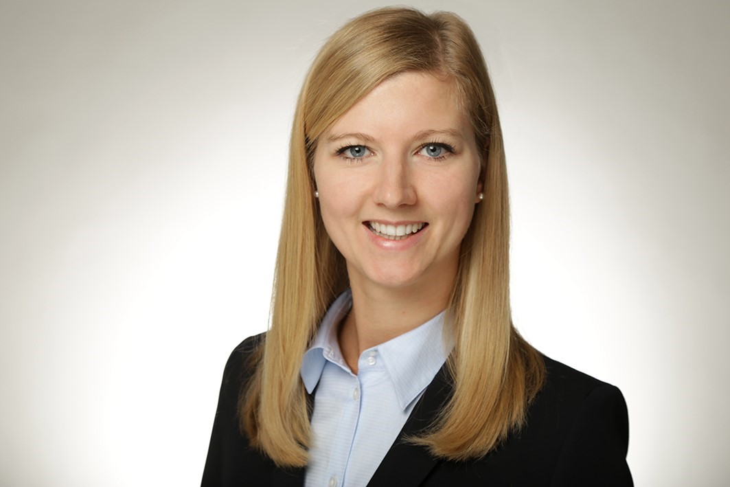 Portrait von Dr. Kira Neubauer
